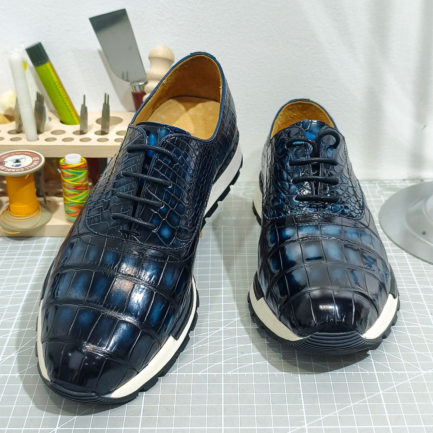 Handmade Genuine Alligator Leather Casual Sneakers, Gradient Blue – Luxe Sporty Style & Artisanal Craftsmanship Shoes