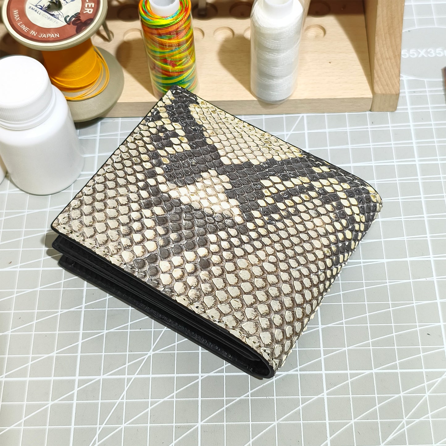 Handmade Genuine Python Leather Bi-fold Wallet: Exotic Natural Scale Texture with Multi-Compartment