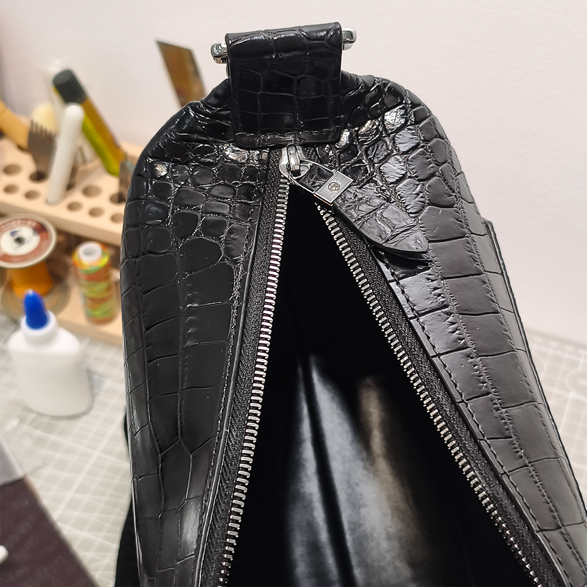 Handmade Genuine Alligator Leather Messenger Bag, Glossy Black with Silver-Tone Hardware & Multi-Zip Pocket Design