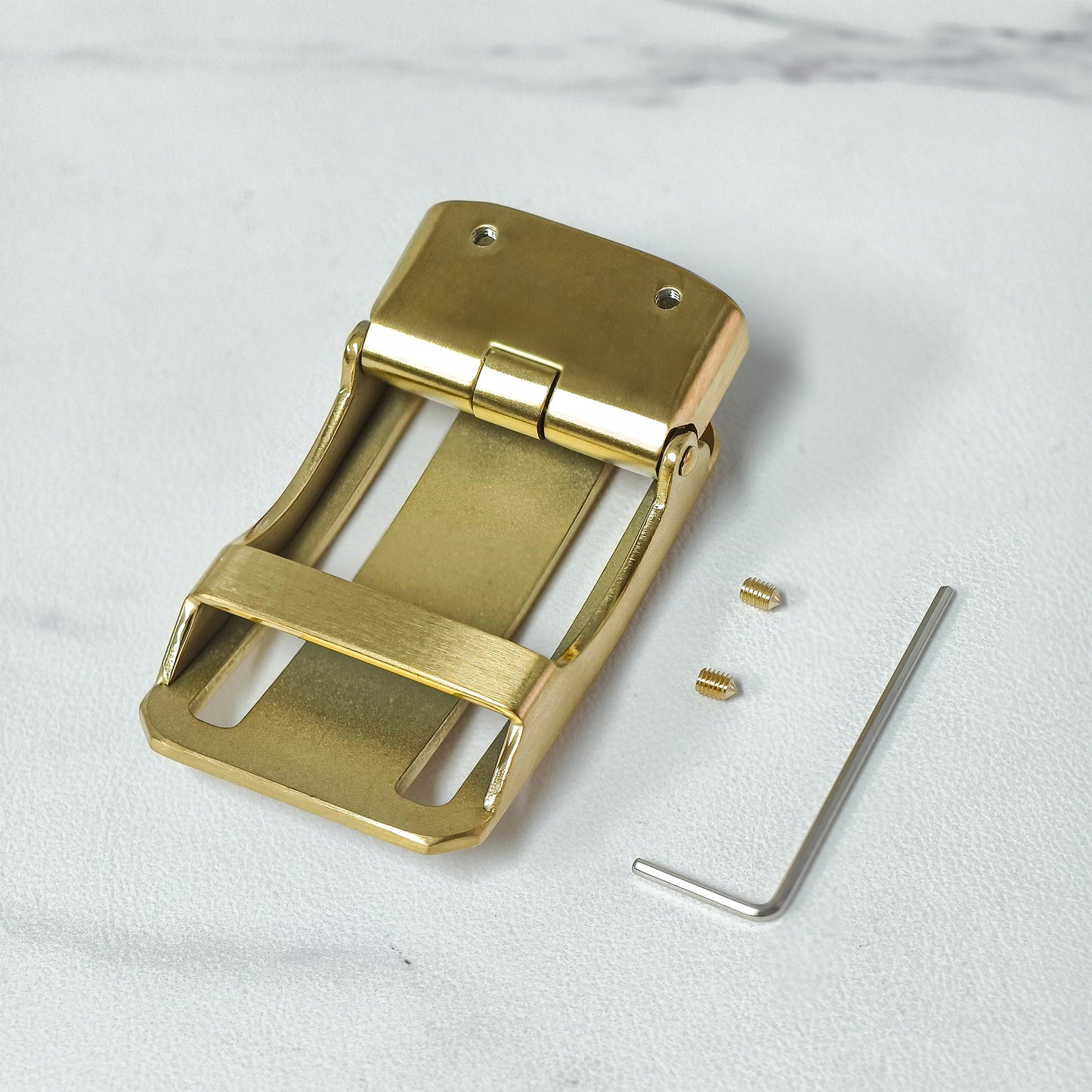 Alligator Embossed Metal Auto Belt Buckle Dual-Tone