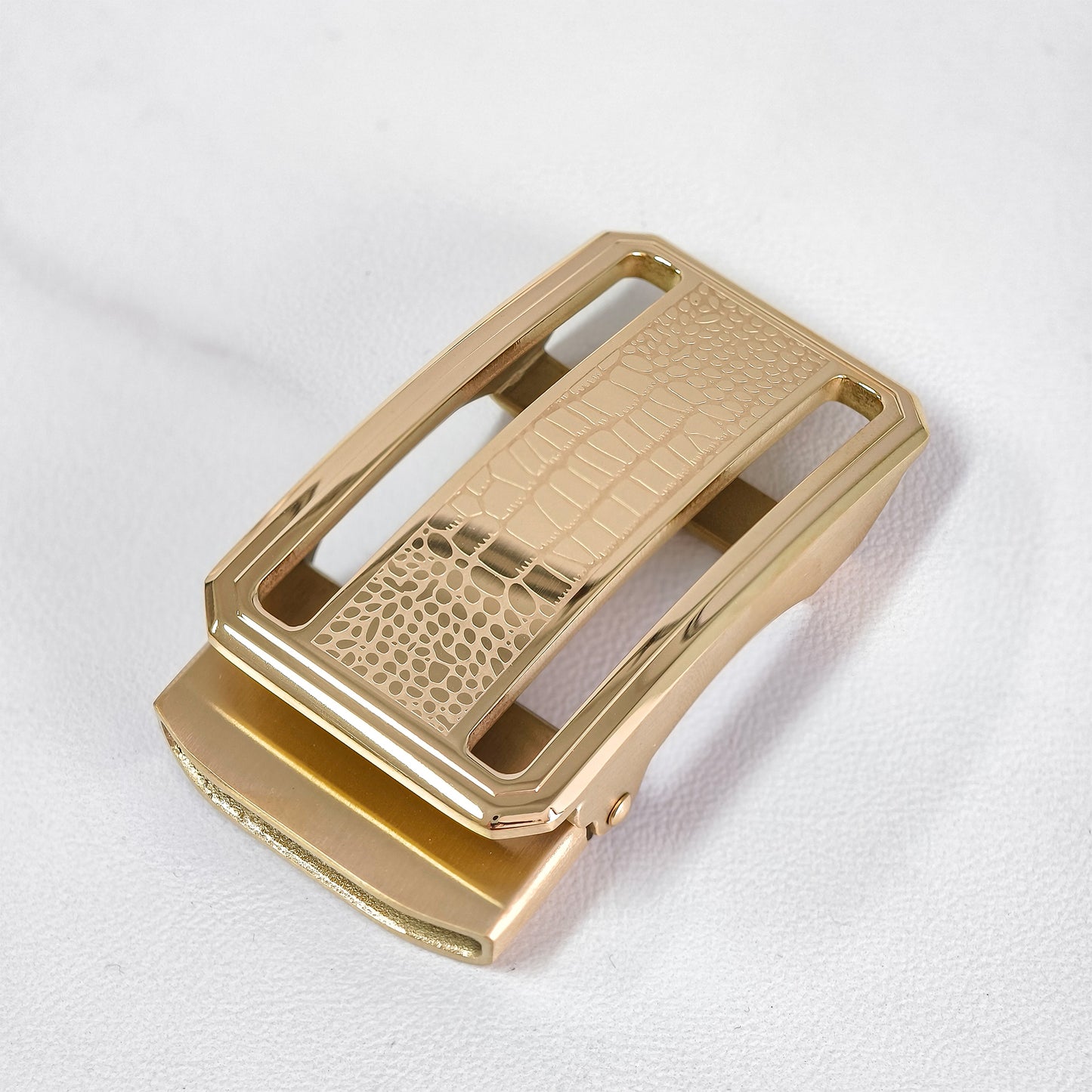 Alligator Embossed Metal Auto Belt Buckle Dual-Tone