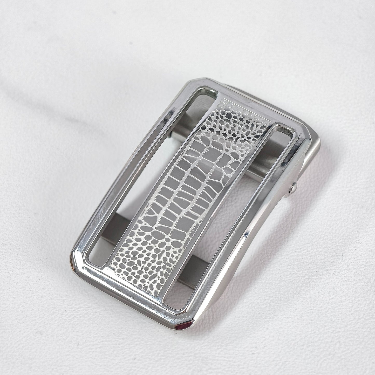 Alligator Embossed Metal Auto Belt Buckle Dual-Tone