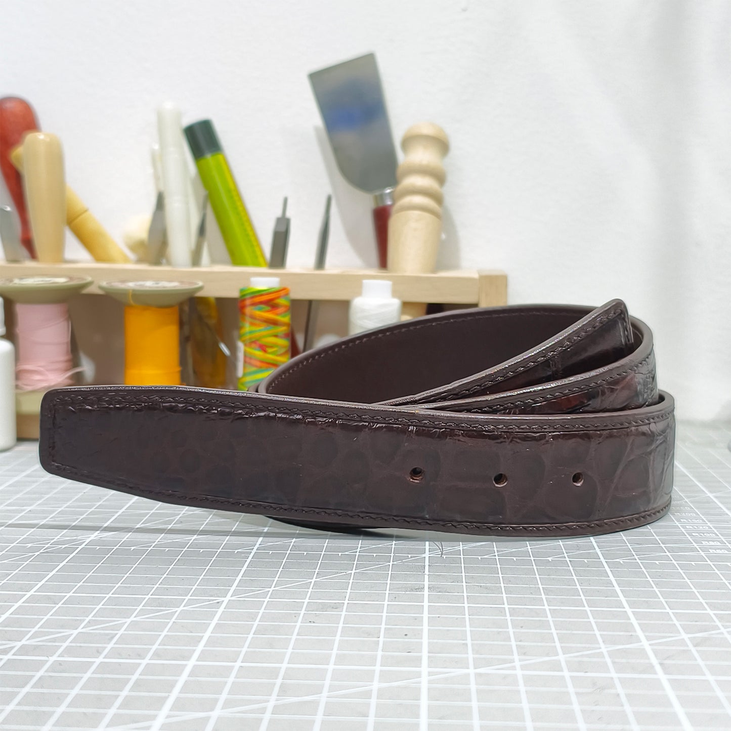 Handmade Genuine Alligator Belly Leather Pin Buckle Belt, Dark Brown High-Gloss Texture