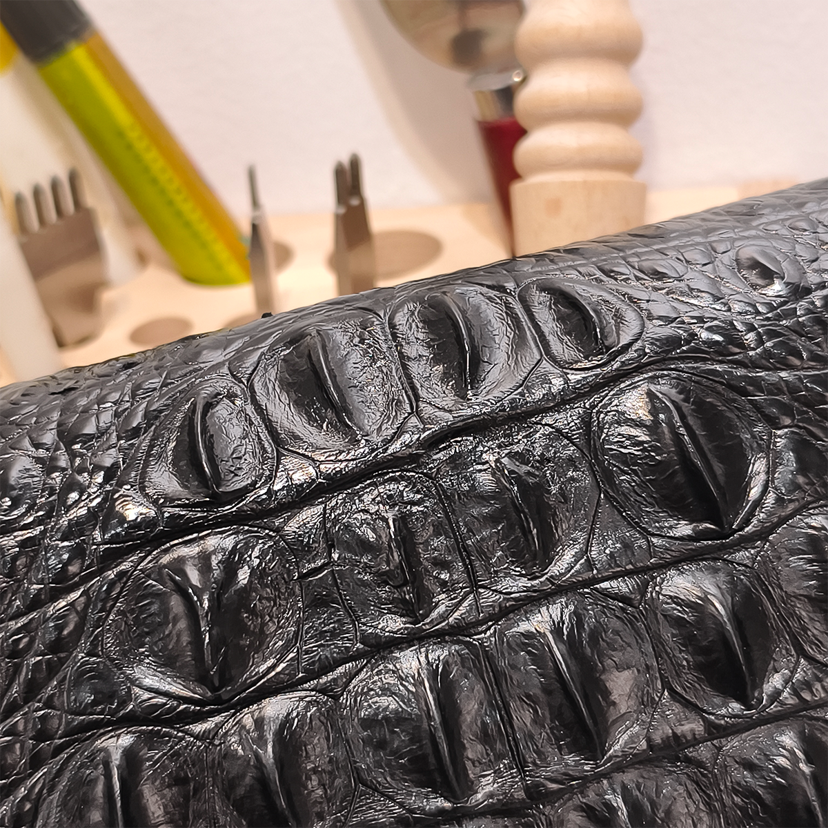 Handmade Genuine Alligator Clutch Bag, Glossy Black Purse with Detachable Wrist Strap