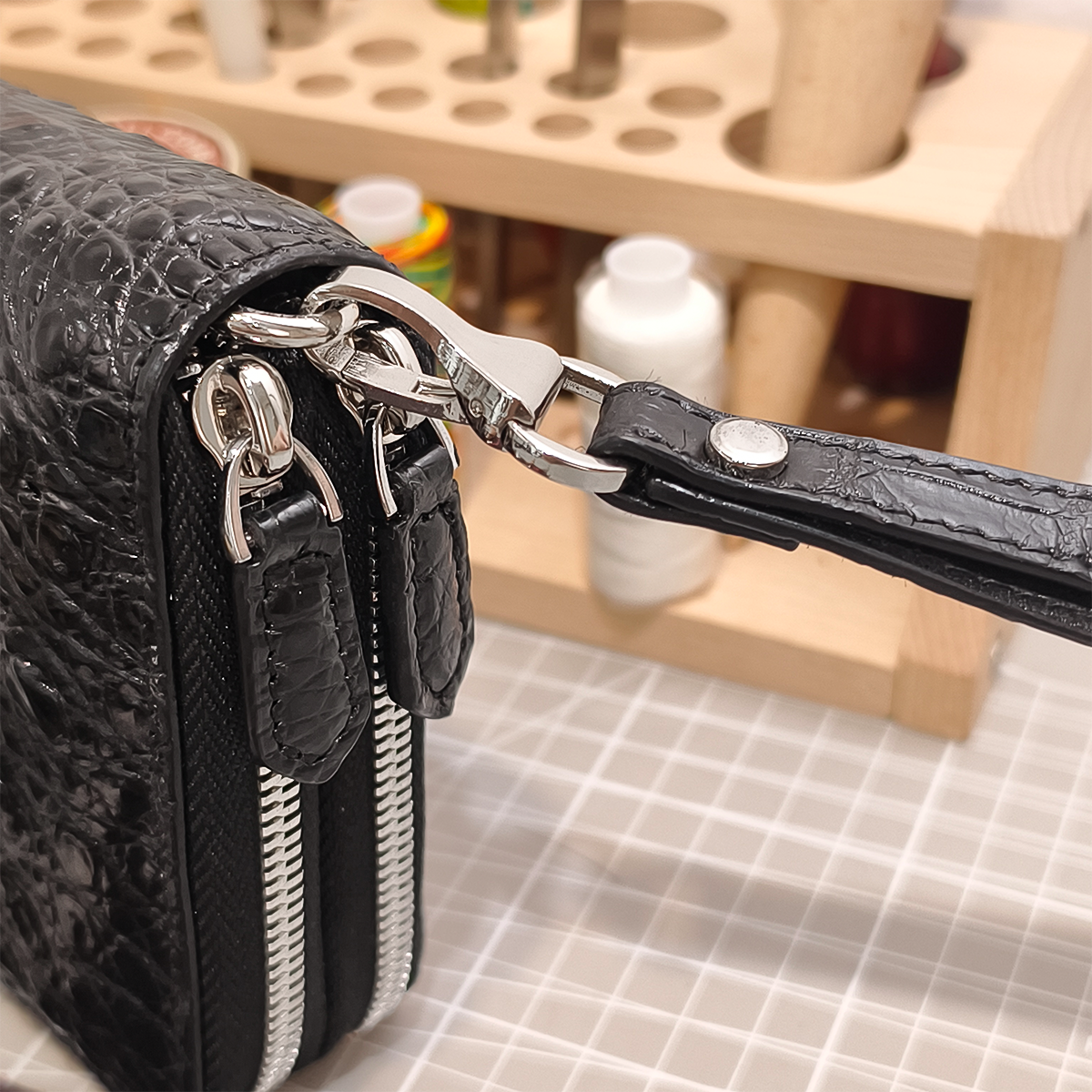 Handmade Genuine Alligator Clutch Bag, Glossy Black Purse with Detachable Wrist Strap