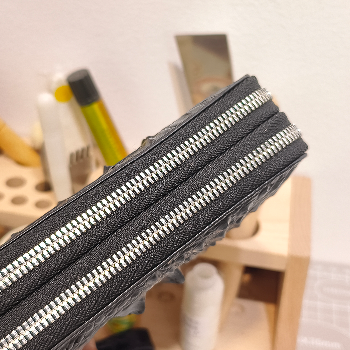 Handmade Genuine Alligator Clutch Bag, Glossy Black Purse with Detachable Wrist Strap