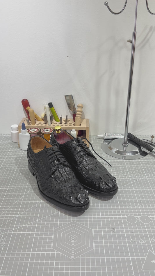 Handmade Genuine Alligator Leather Oxford Shoes, Glossy Black – Timeless Formal Luxury & Artisanal Craftsmanship