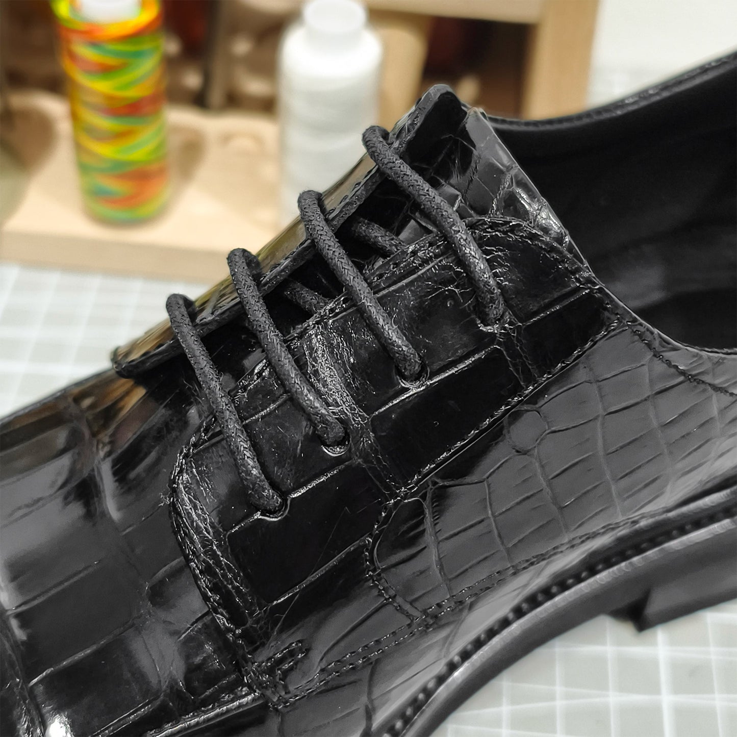 Handmade Genuine Alligator Leather Casual Oxfords, Glossy Black Business Shoes – Luxe Sporty Style & Artisanal Craftsmanship