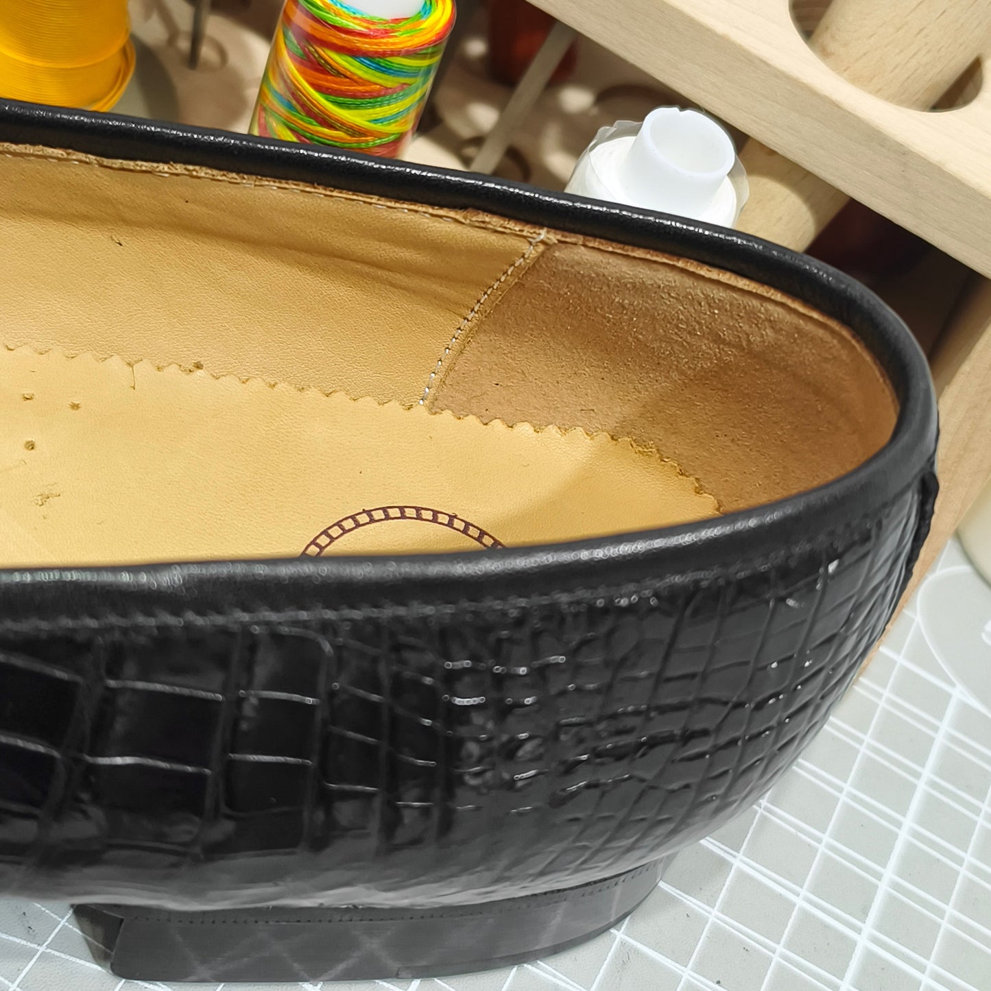 Handmade Genuine Alligator Leather Tassel Loafers, Glossy Black Shoes – Upscale Casual Luxury & Effortless Style