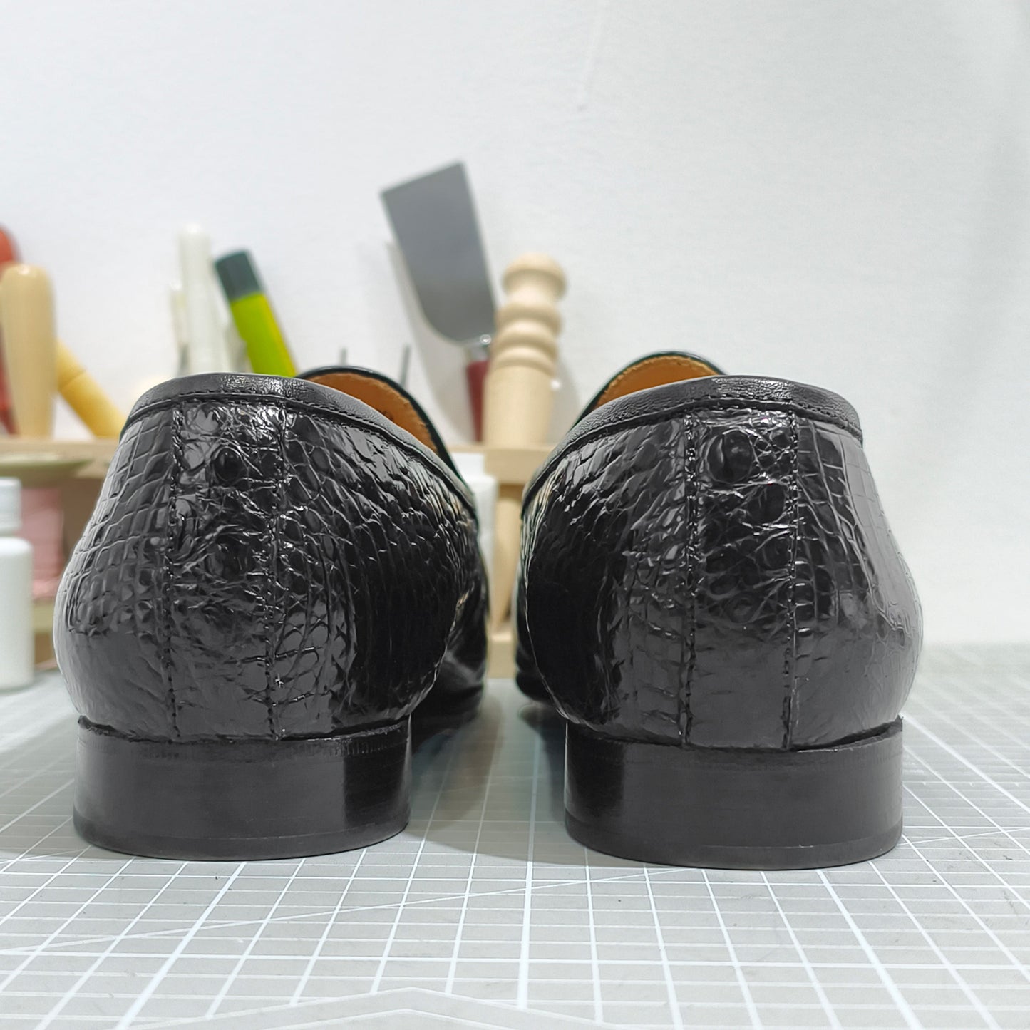 Handmade Genuine Alligator Leather Tassel Loafers, Glossy Black Shoes – Upscale Casual Luxury & Effortless Style