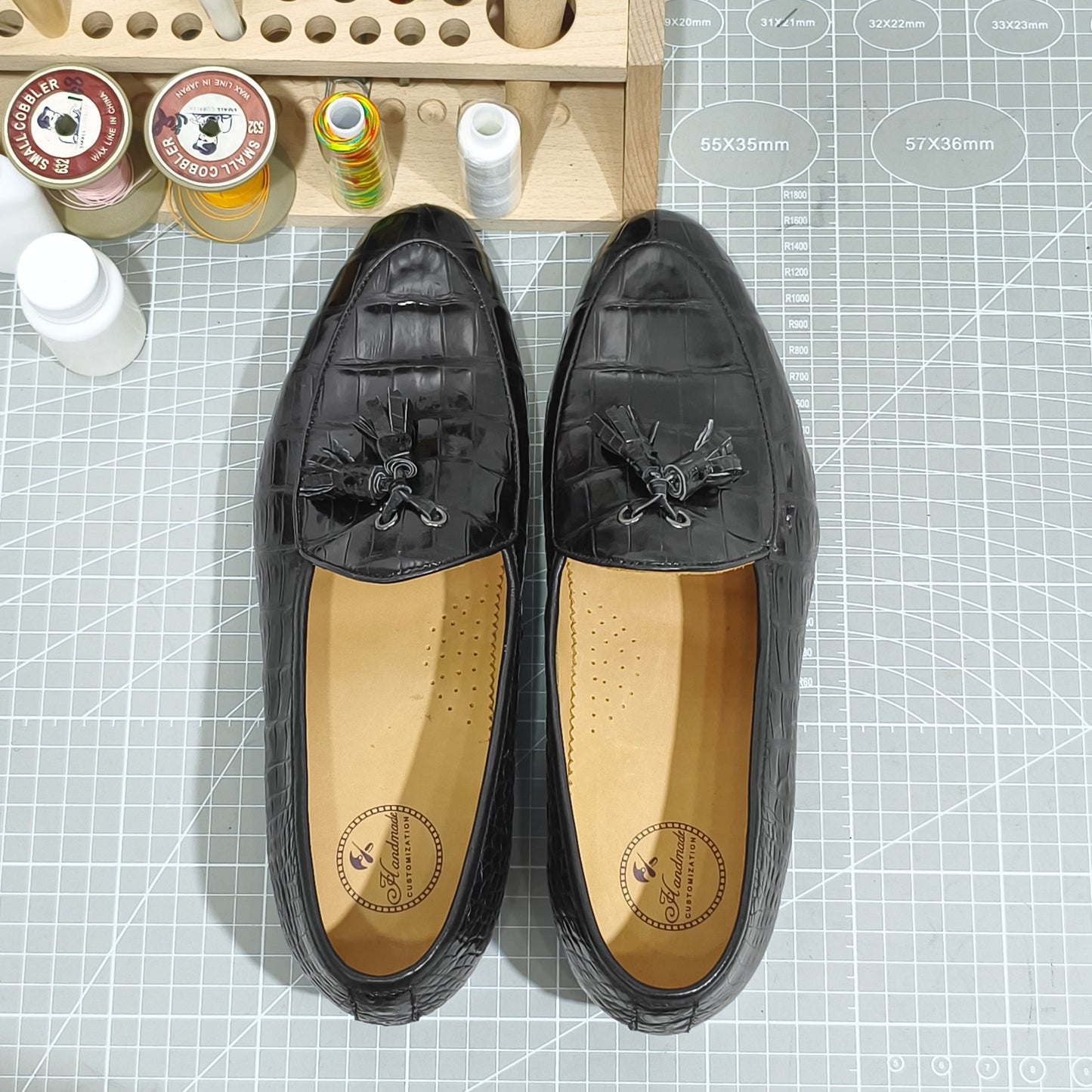 Handmade Genuine Alligator Leather Tassel Loafers, Glossy Black Shoes – Upscale Casual Luxury & Effortless Style