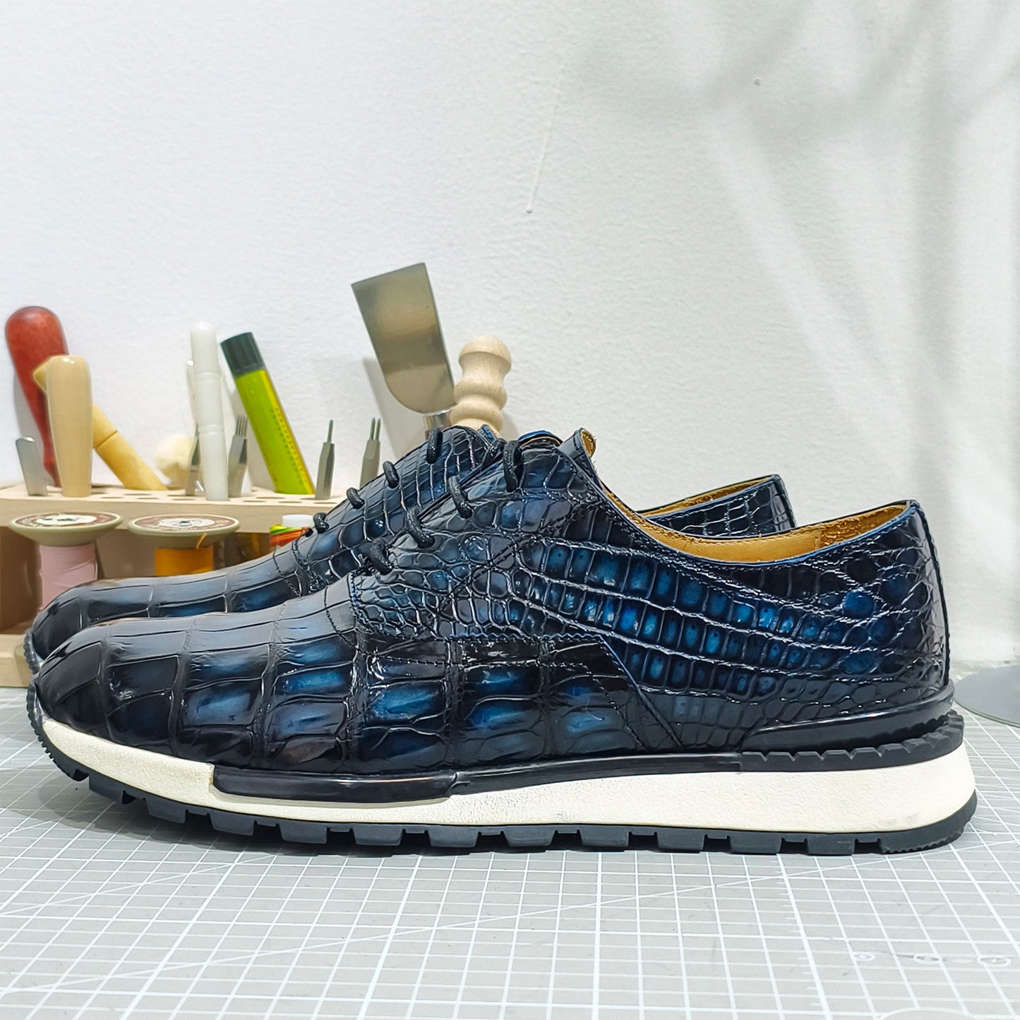 Handmade Genuine Alligator Leather Casual Sneakers, Gradient Blue – Luxe Sporty Style & Artisanal Craftsmanship Shoes