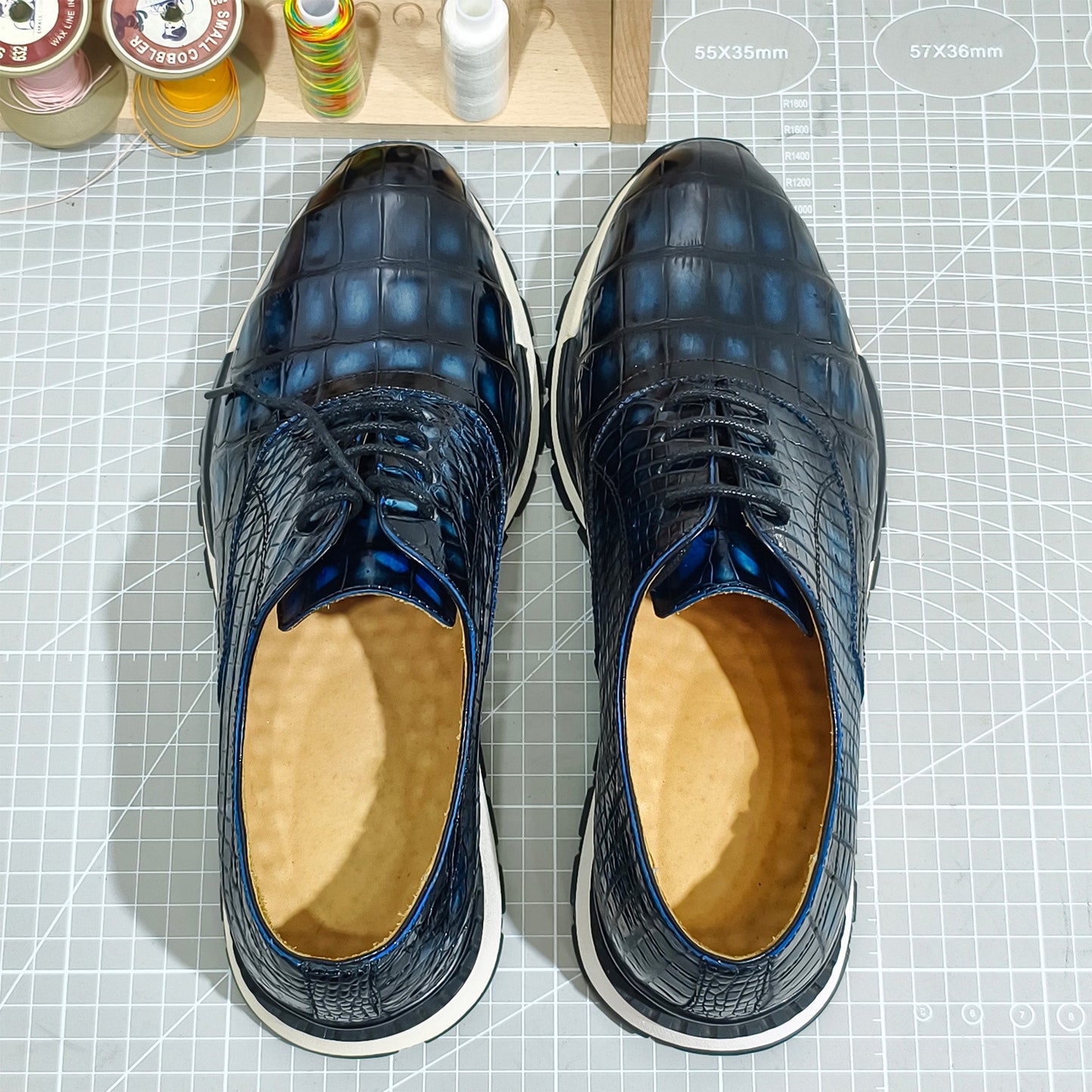 Handmade Genuine Alligator Leather Casual Sneakers, Gradient Blue – Luxe Sporty Style & Artisanal Craftsmanship Shoes
