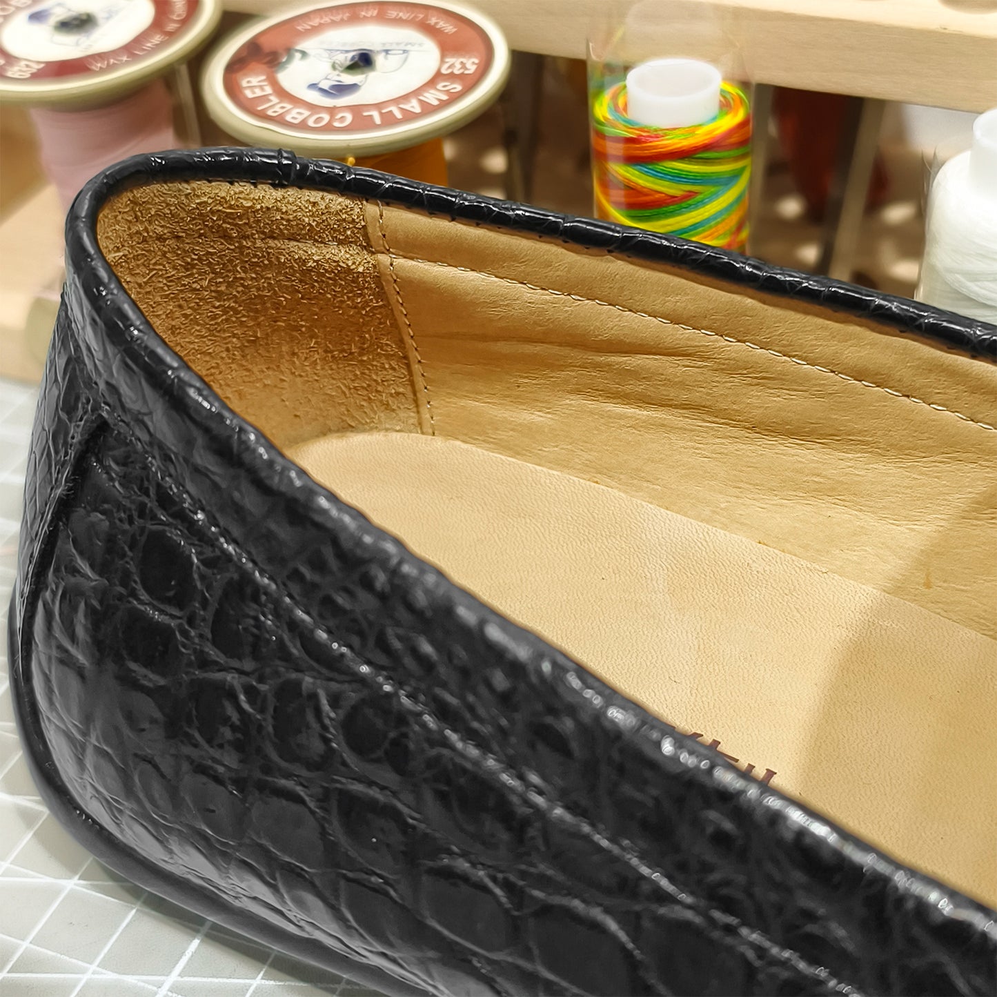 Handmade Genuine Alligator Belly Leather Knot Loafers Shoes, Glossy Black – Effortless Luxury & Daily Versatility