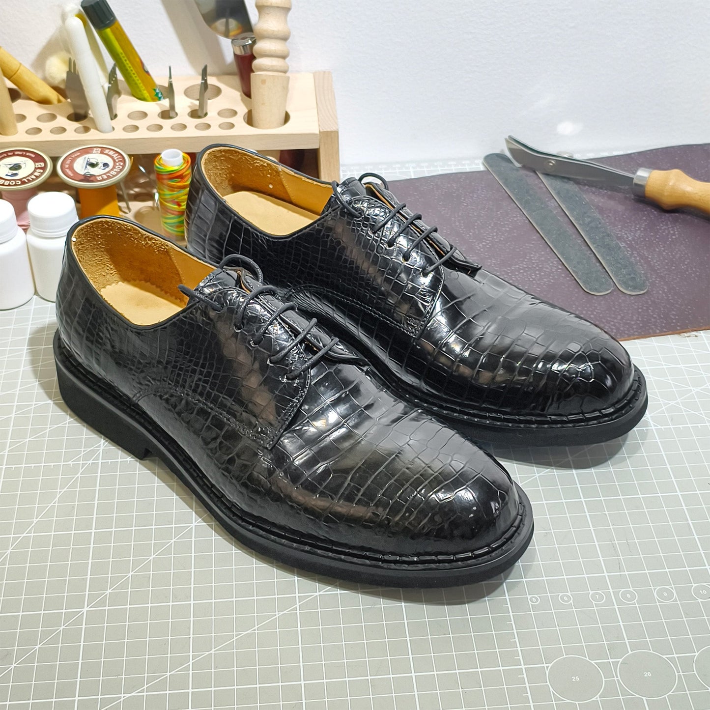Handmade Genuine Alligator Leather Oxford Shoes, Glossy Black with Premium Artisanal Details
