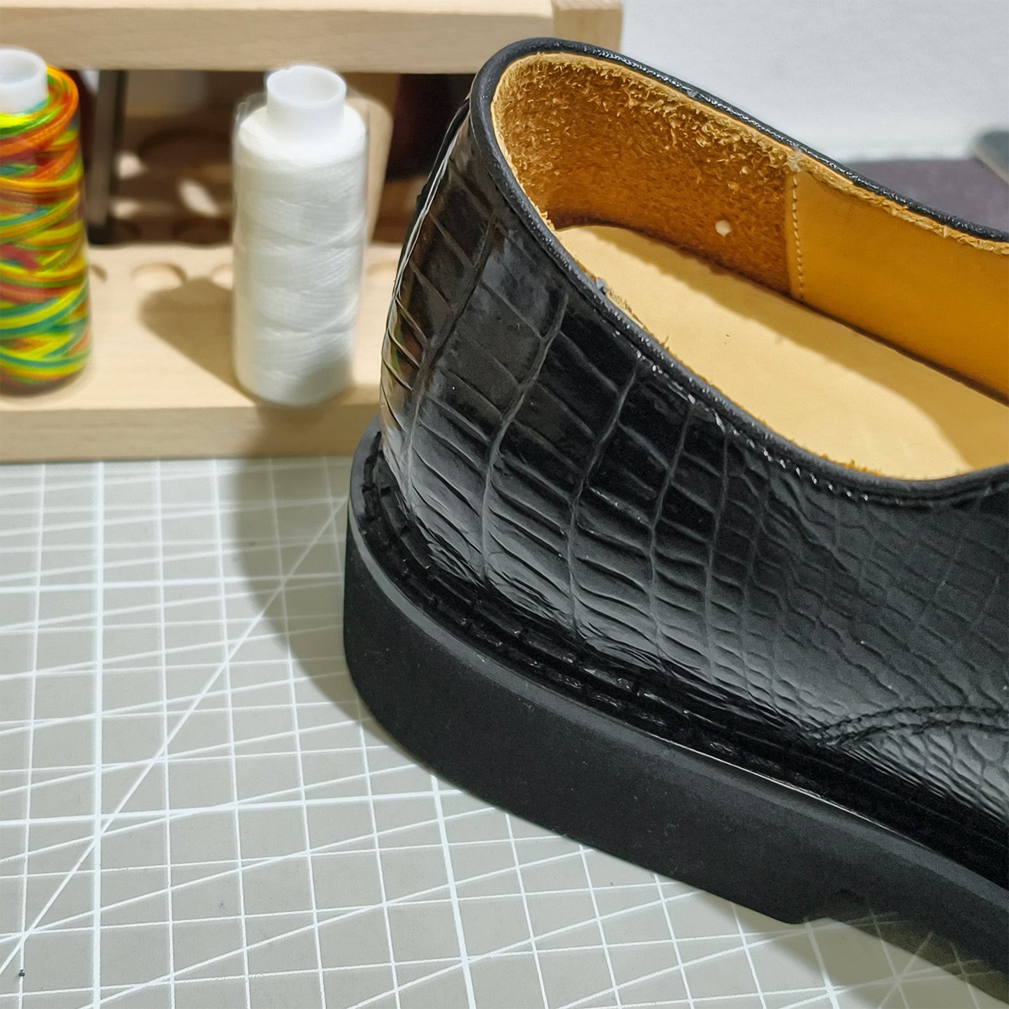 Handmade Genuine Alligator Leather Oxford Shoes, Glossy Black with Premium Artisanal Details