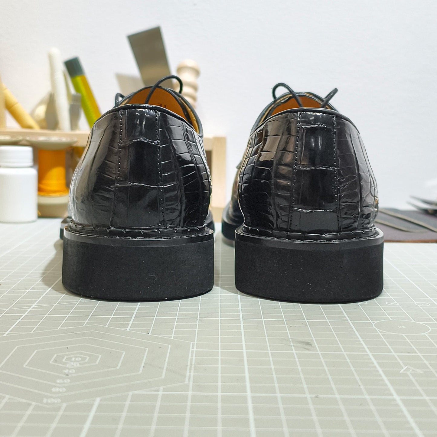 Handmade Genuine Alligator Leather Oxford Shoes, Glossy Black with Premium Artisanal Details