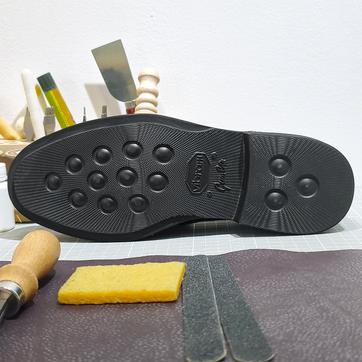 Handmade Genuine Alligator Leather Oxford Shoes, Glossy Black – Norwegian Welt & Brogue Artisanal Details