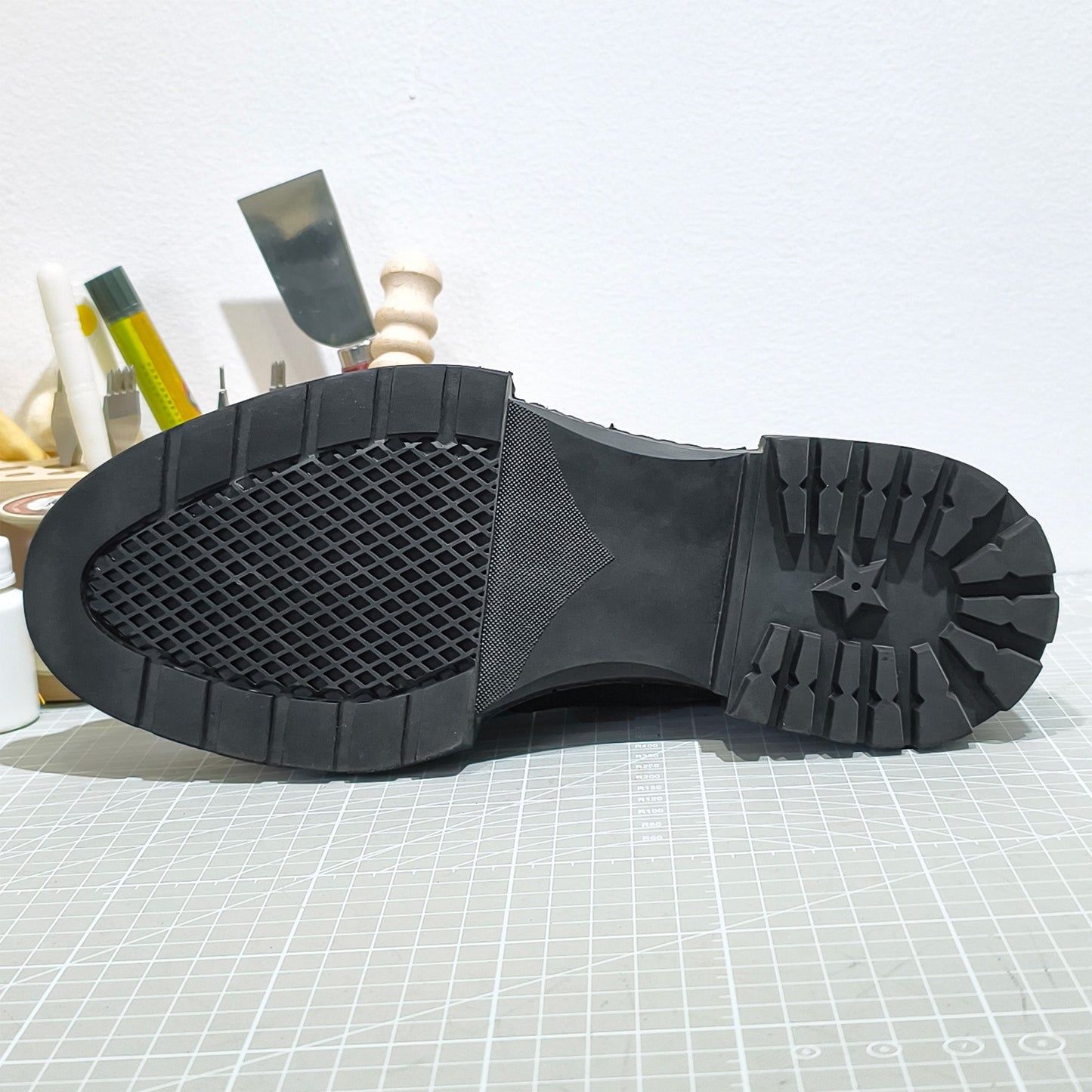 Handmade Genuine Alligator Leather Derby Shoes, Glossy Black – Chunky Sole & Artisanal Craftsmanship