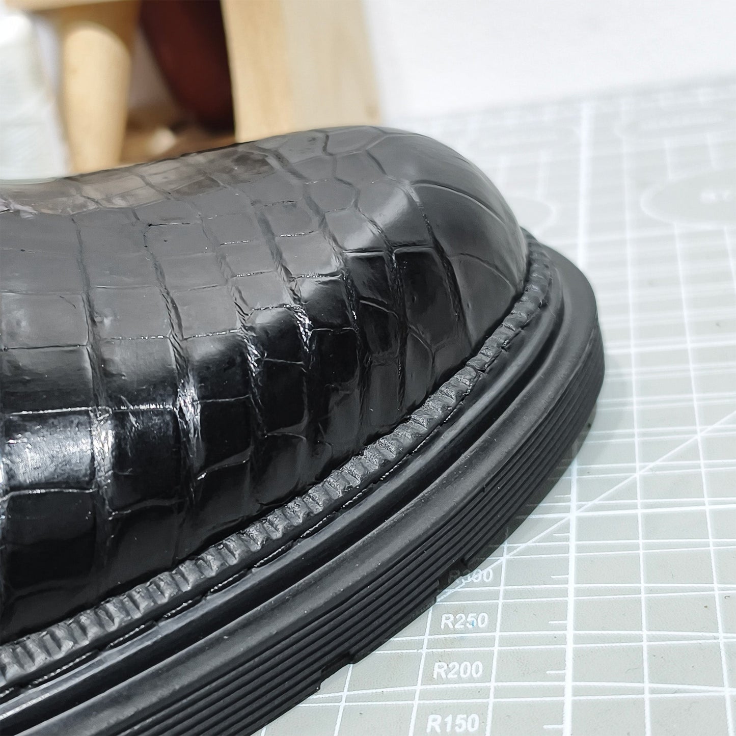 Handmade Genuine Alligator Leather Derby Shoes, Glossy Black – Chunky Sole & Artisanal Craftsmanship