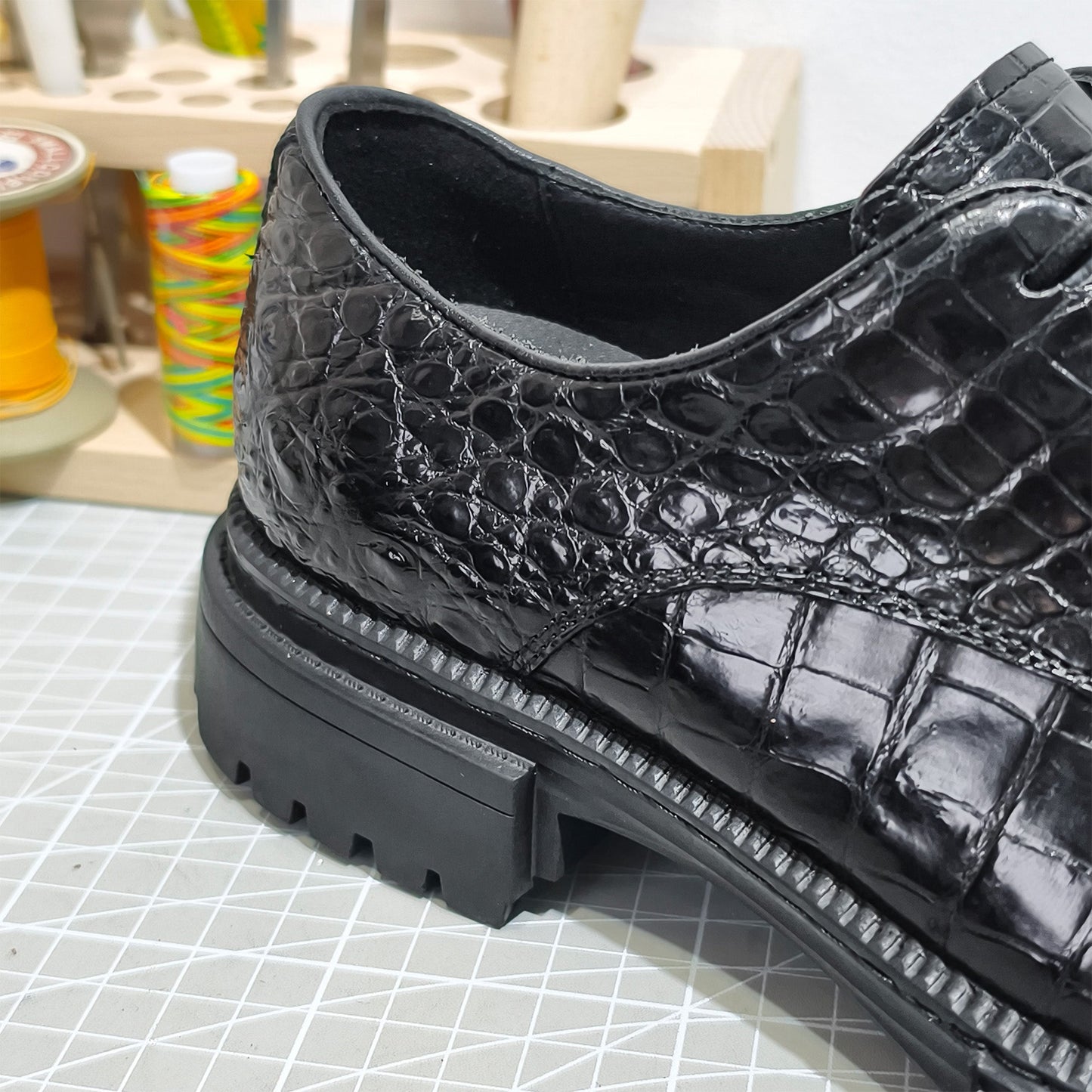 Handmade Genuine Alligator Leather Derby Shoes, Glossy Black – Chunky Sole & Artisanal Craftsmanship