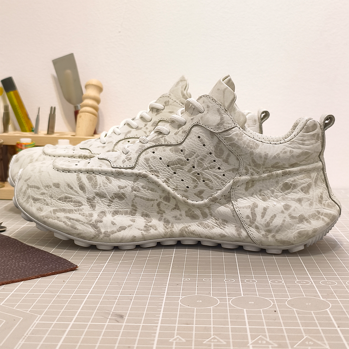 Handmade Genuine Bison Leather Sneakers, Light Gray-White Pattern with Ultra-Light Base