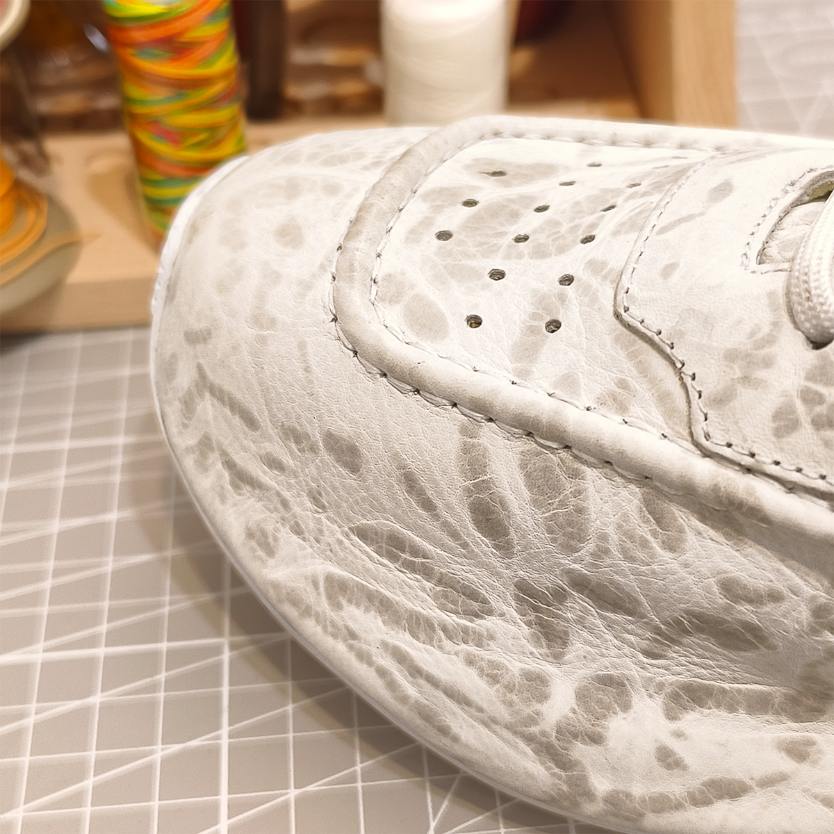 Handmade Genuine Bison Leather Sneakers, Light Gray-White Pattern with Ultra-Light Base