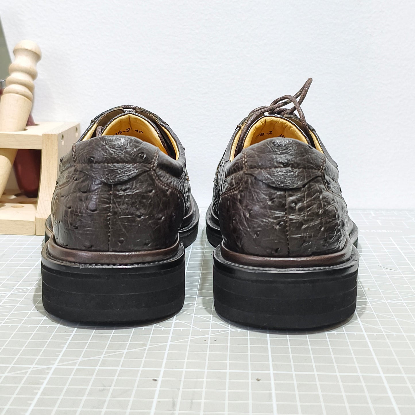 Handmade Genuine Ostrich Leather Oxford Shoes, Rich Brown – Branded Sole & Dual Color Options