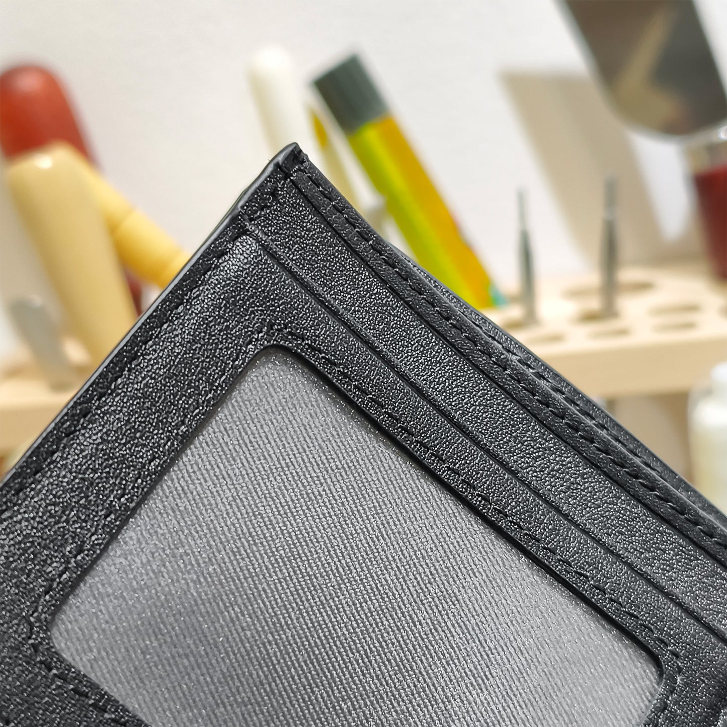 Handmade Genuine Alligator Leather Bi-fold Wallet: Glossy Black with Multi-Compartment