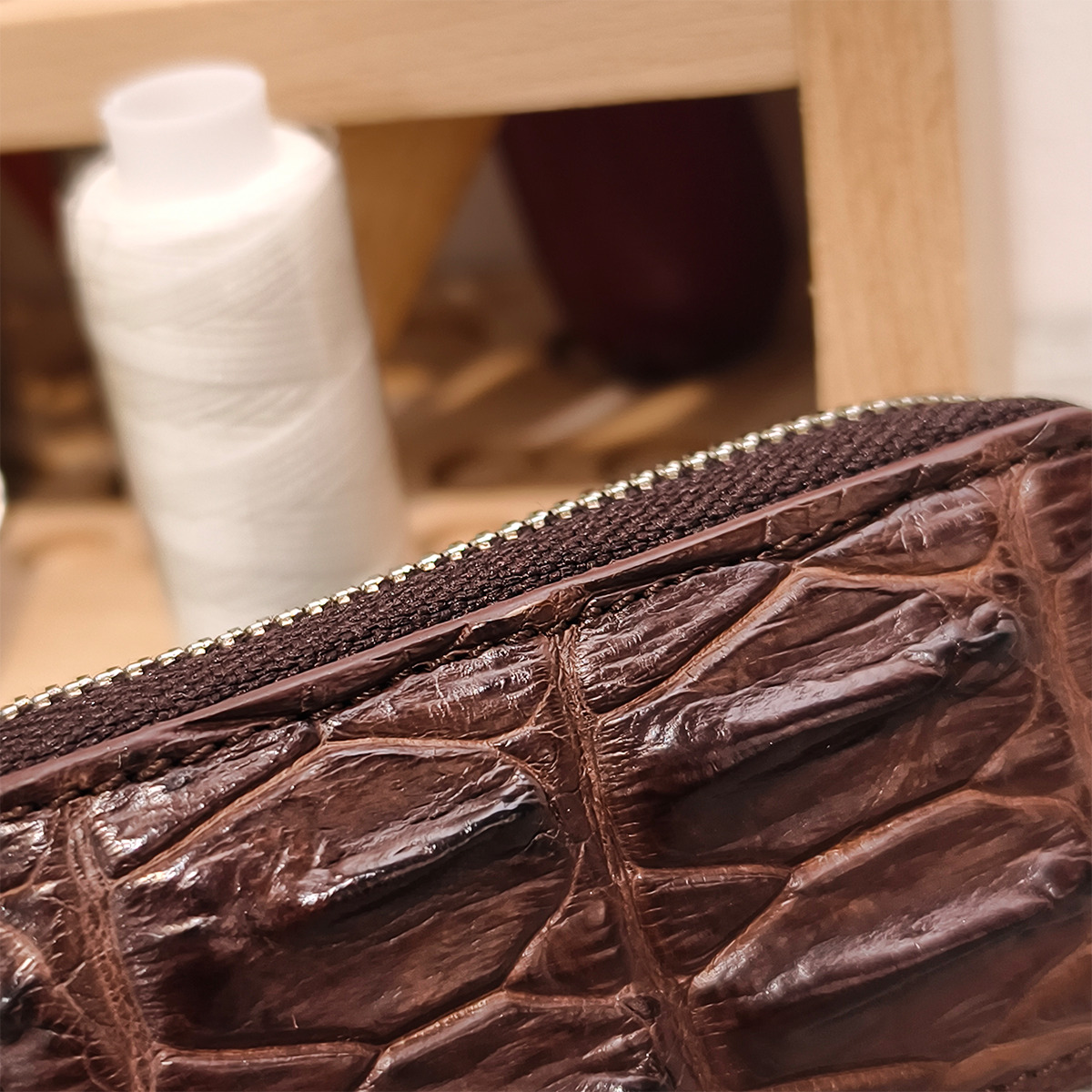 Handmade Genuine Alligator Leather Car Key Fob Case Protector, Glossy Brown Natural Texture Artisanal Zip-around Design with Keychain