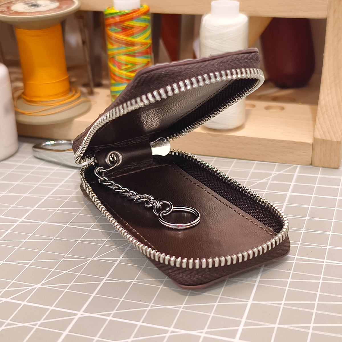 Handmade Genuine Alligator Leather Car Key Fob Case Protector, Glossy Brown Natural Texture Artisanal Zip-around Design with Keychain