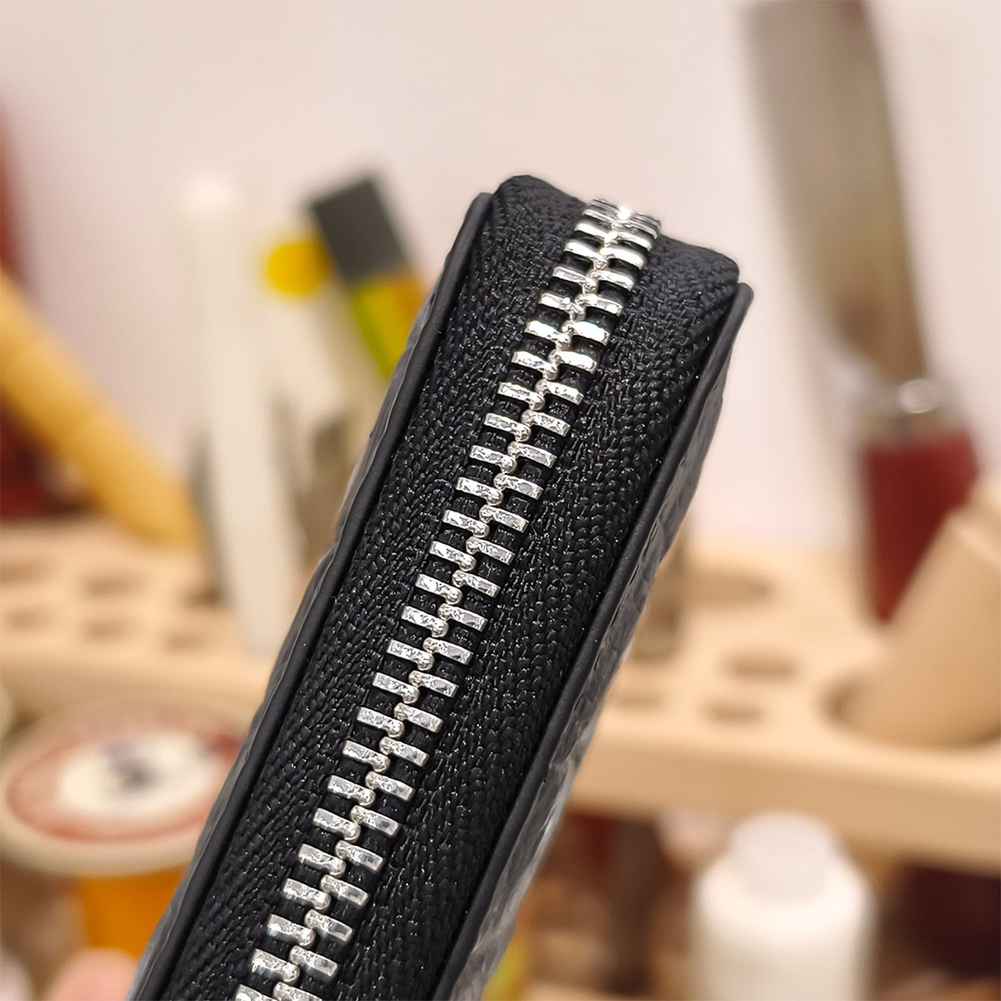 Handmade Genuine Alligator Leather Card & Keys Wallet Case : Glossy Black with Built-in Hooks