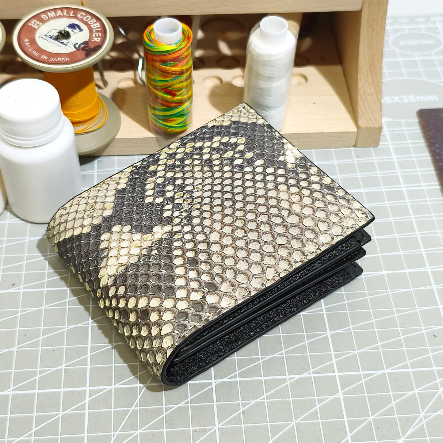 Handmade Genuine Python Leather Bi-fold Wallet: Exotic Natural Scale Texture with Multi-Compartment