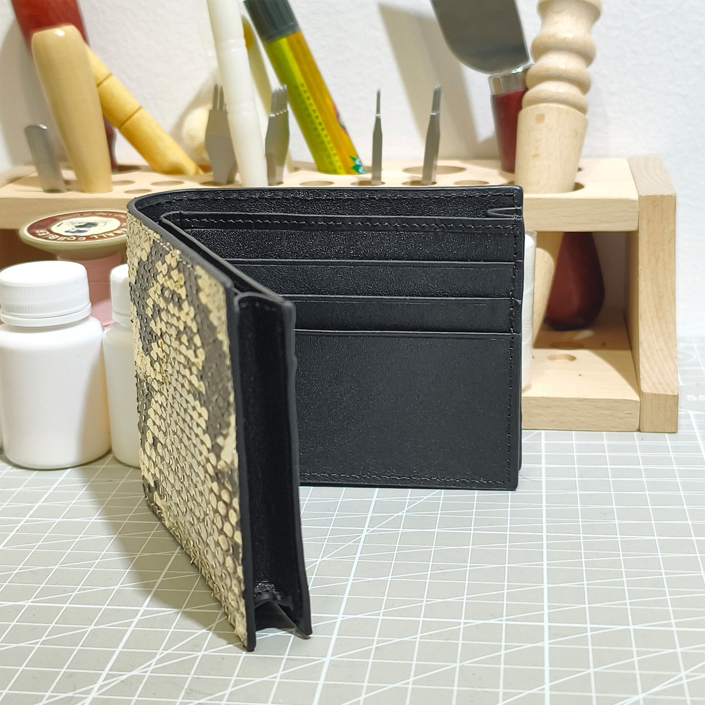 Handmade Genuine Python Leather Bi-fold Wallet: Exotic Natural Scale Texture with Multi-Compartment